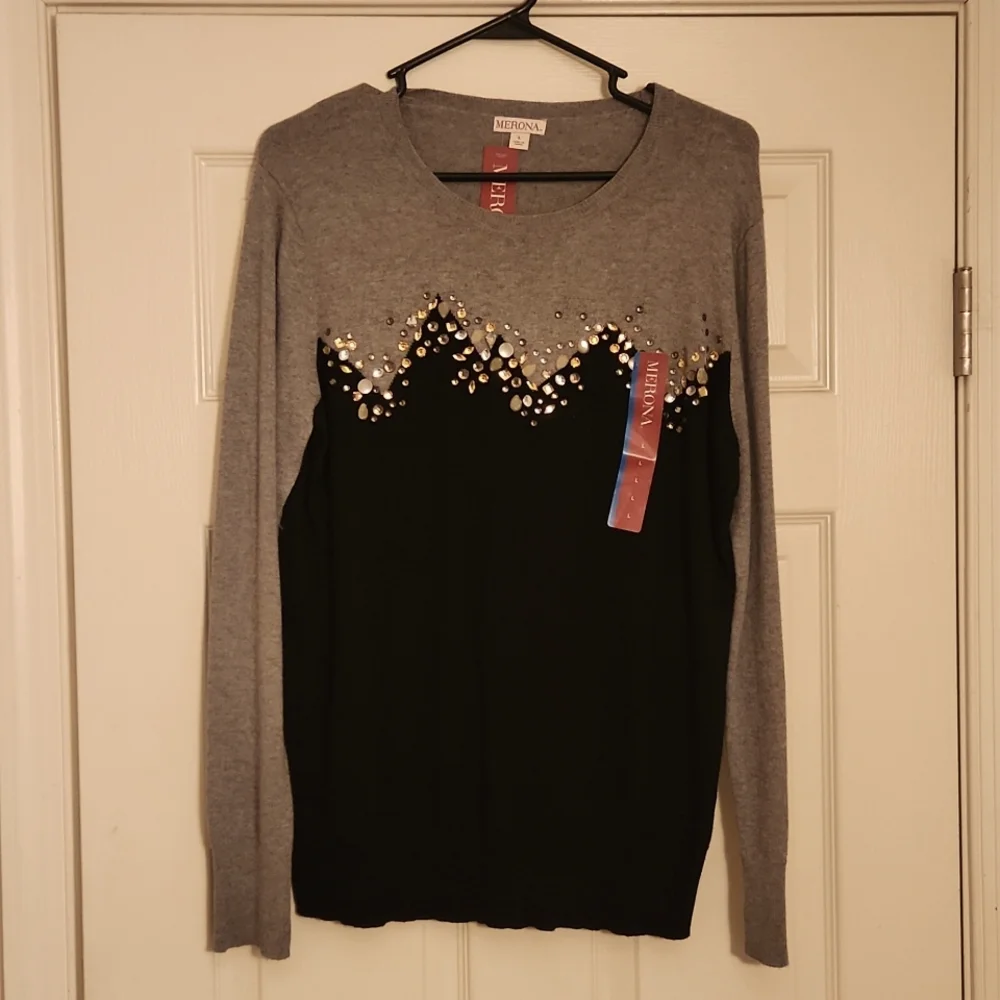 Sweater - Picture 1 of 2